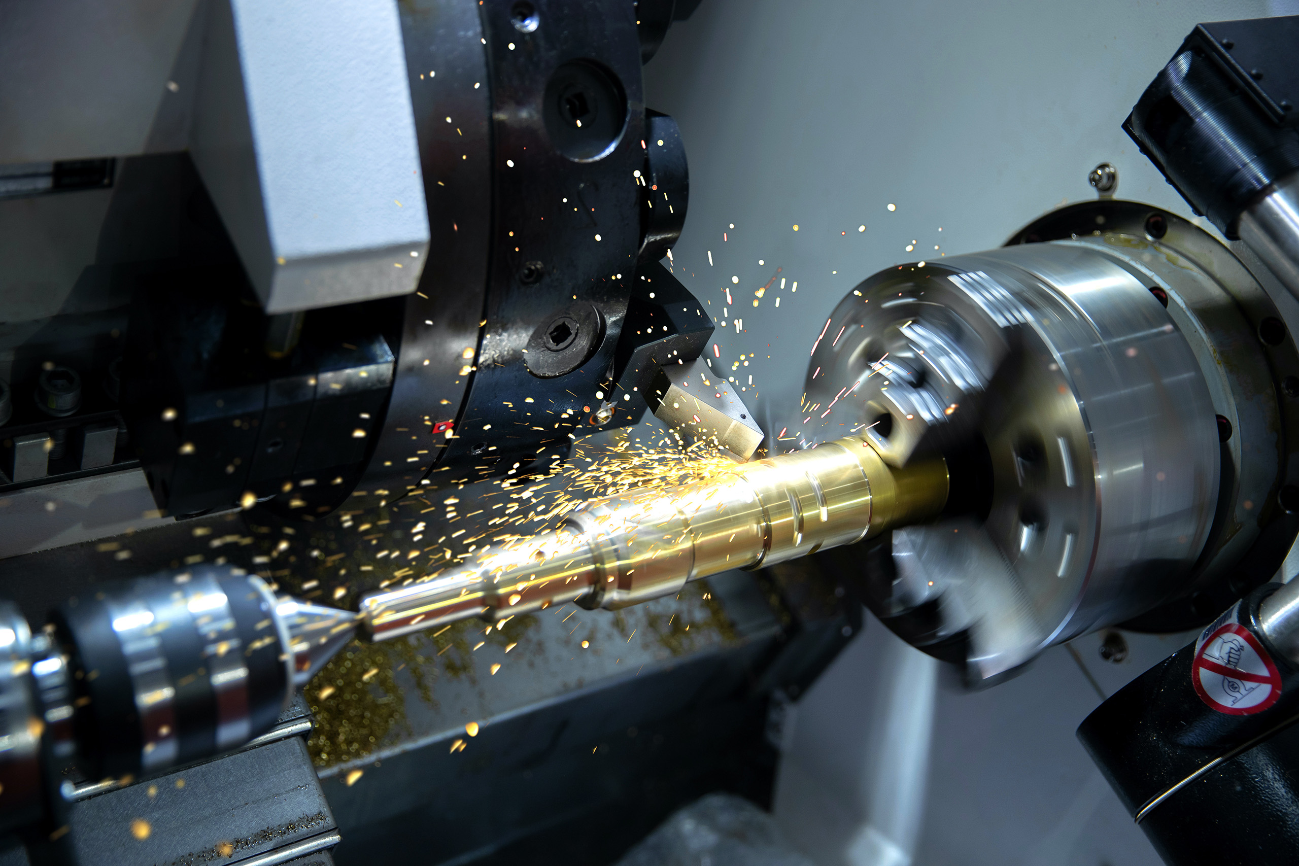 Gia công tiện là một phương pháp cắt gọt giúp tạo hình, định dạng và hoàn thiện các chi tiết sản phẩm