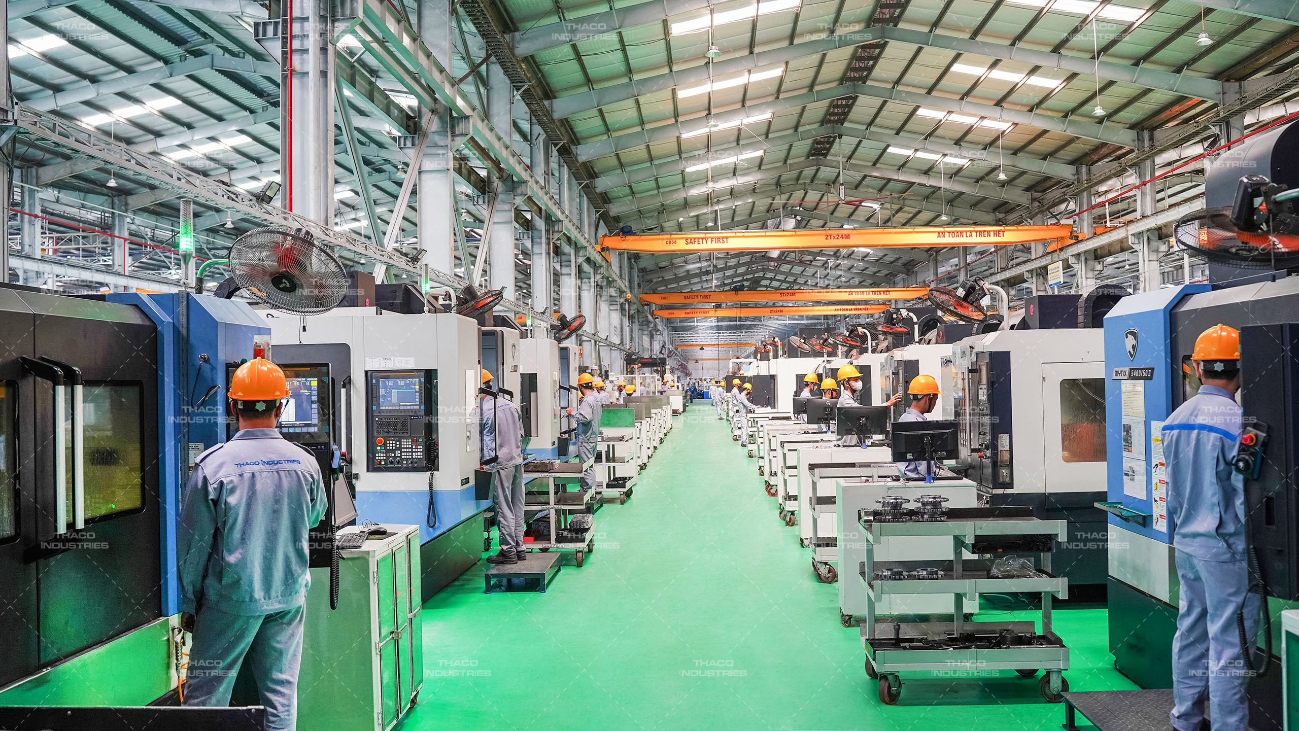 Dây chuyền tiện, phay CNC tại THACO INDUSTRIES được vận hành theo tiêu chuẩn quốc tế