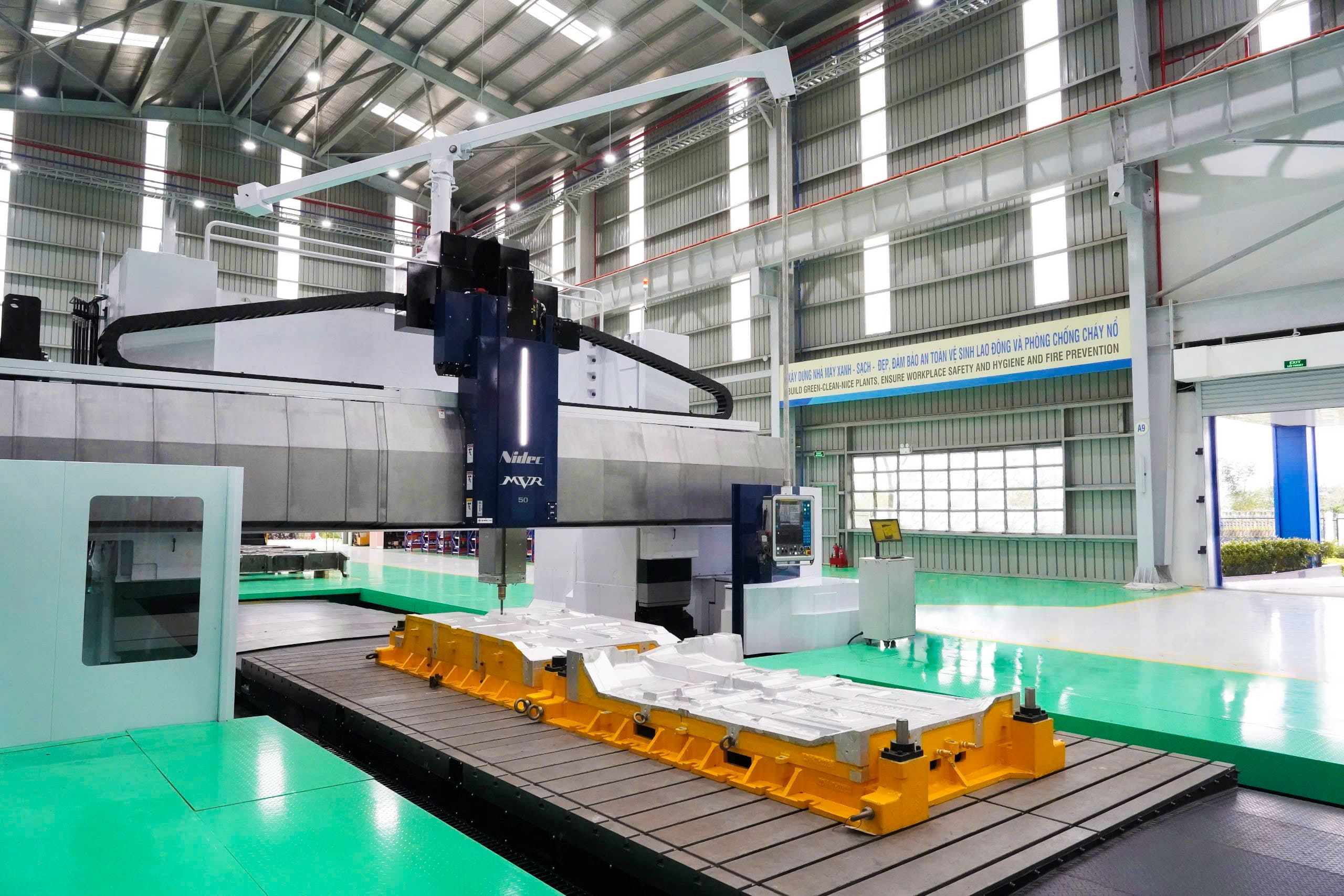 Advanced multi axis machining for complex precision parts