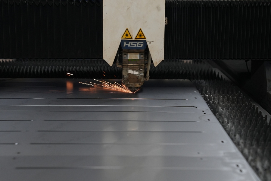 Precision cutting and forming for heavy steel structures