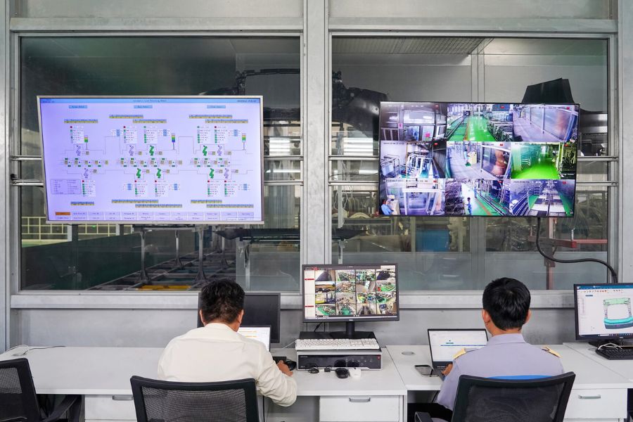 Understanding collaboration between brands and manufacturers