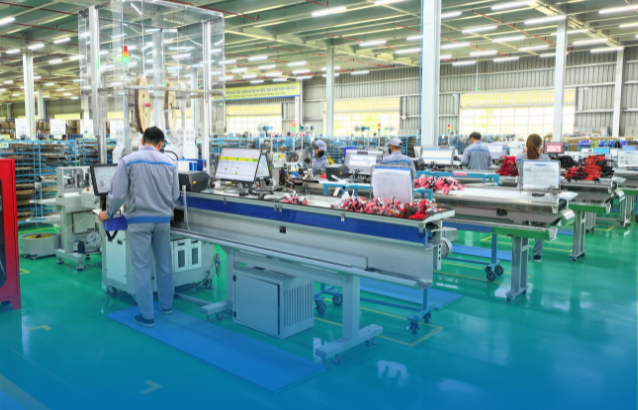 AUTOMATIC WIRE CUTTING & STRIPING MACHINES